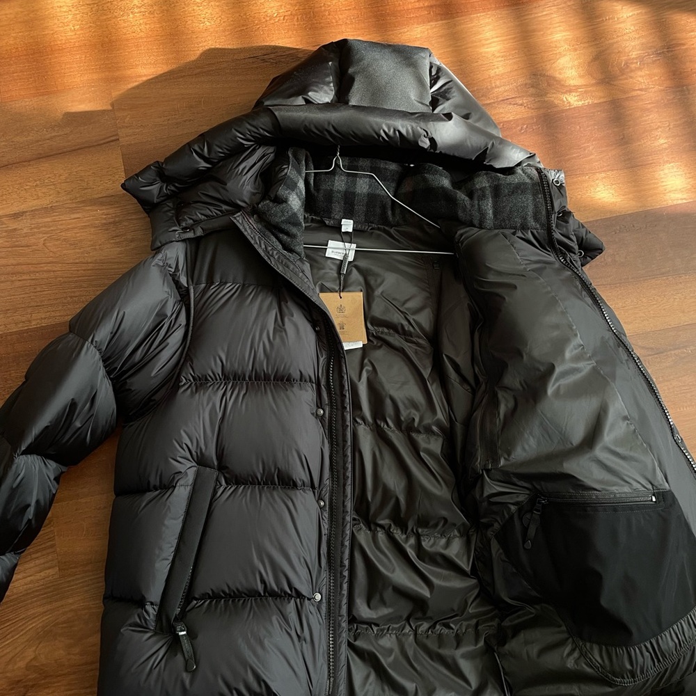 Men’s Burberry Detachable Sleeve Puffer Jacket